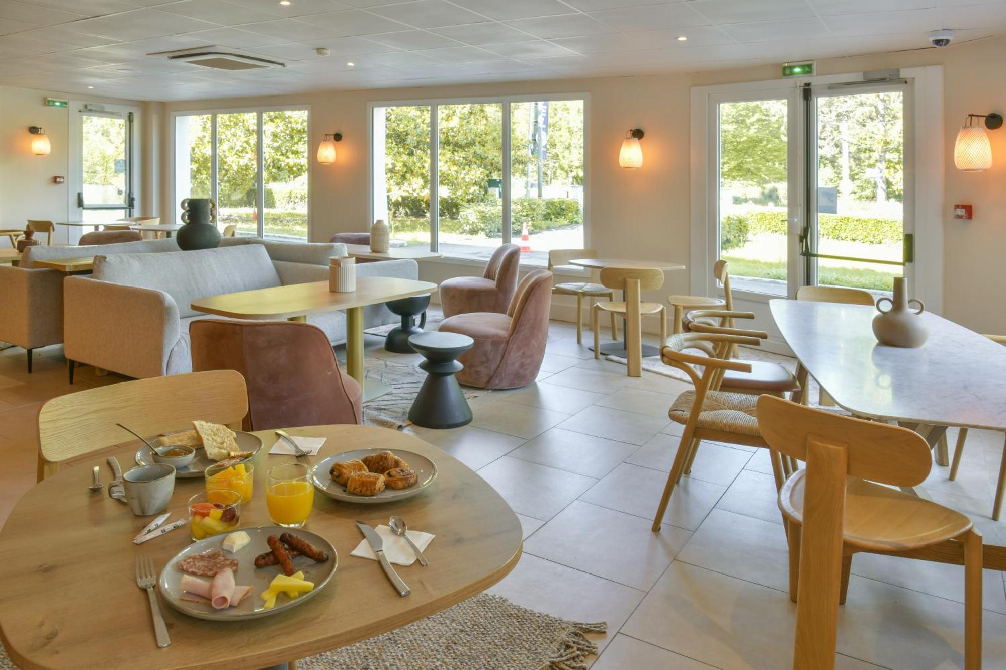 Bhoma Bourges - Hotel & Restaurant Екстер'єр фото