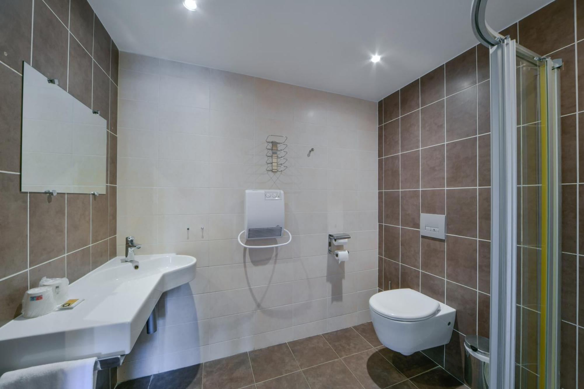 Bhoma Bourges - Hotel & Restaurant Екстер'єр фото