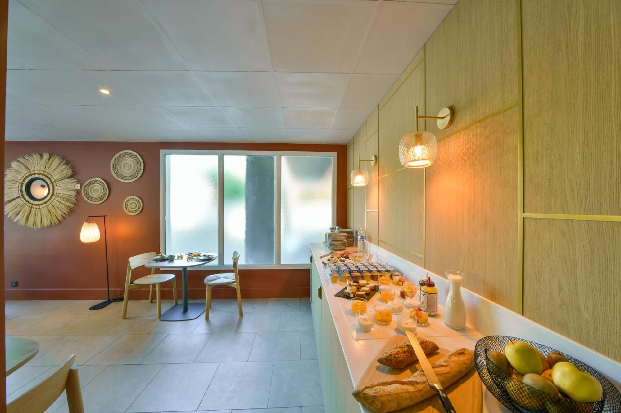 Bhoma Bourges - Hotel & Restaurant Екстер'єр фото