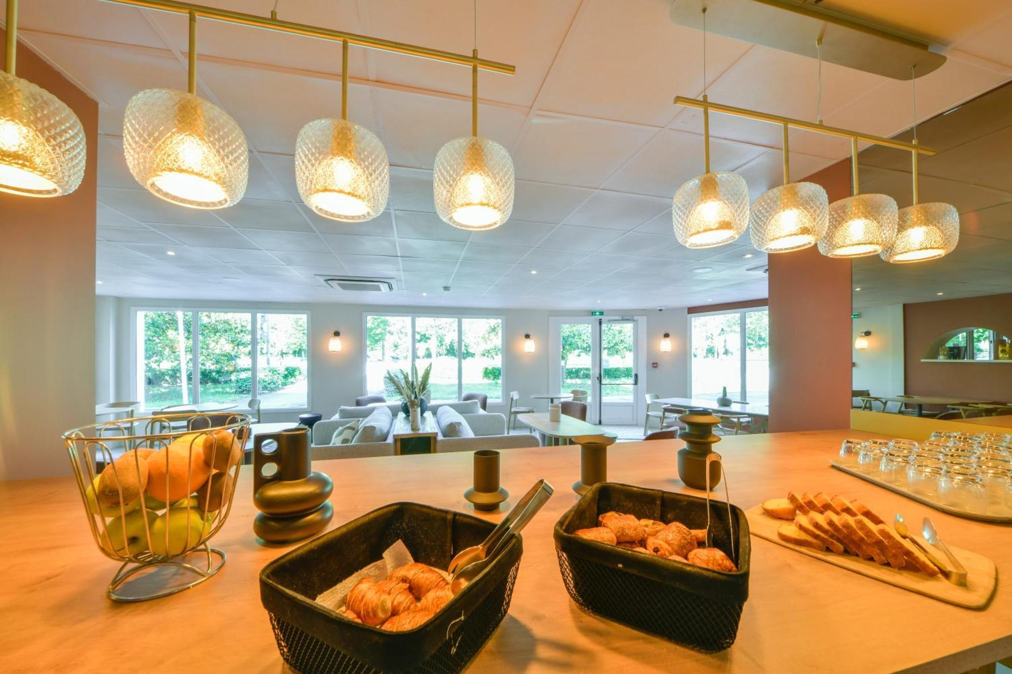 Bhoma Bourges - Hotel & Restaurant Екстер'єр фото