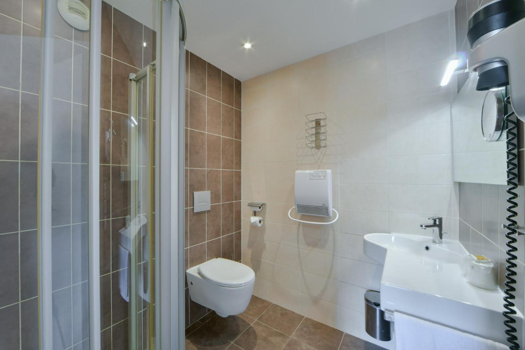 Bhoma Bourges - Hotel & Restaurant Екстер'єр фото