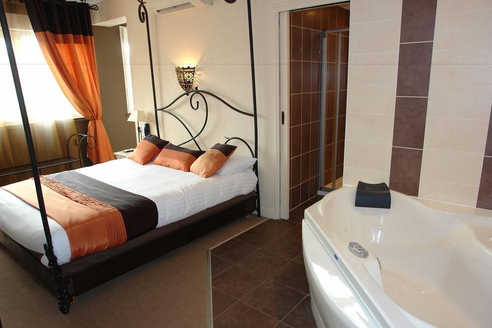 Bhoma Bourges - Hotel & Restaurant Екстер'єр фото