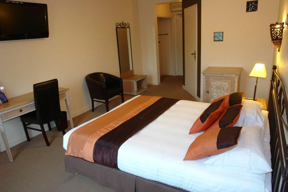 Bhoma Bourges - Hotel & Restaurant Екстер'єр фото