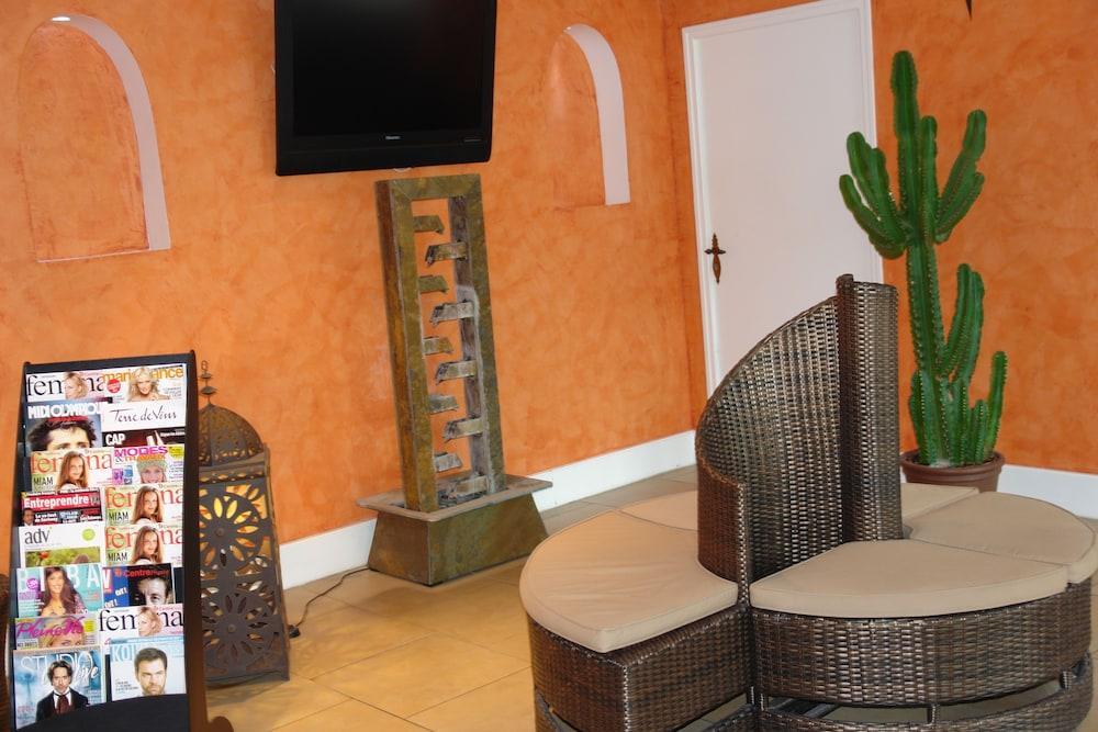 Bhoma Bourges - Hotel & Restaurant Екстер'єр фото
